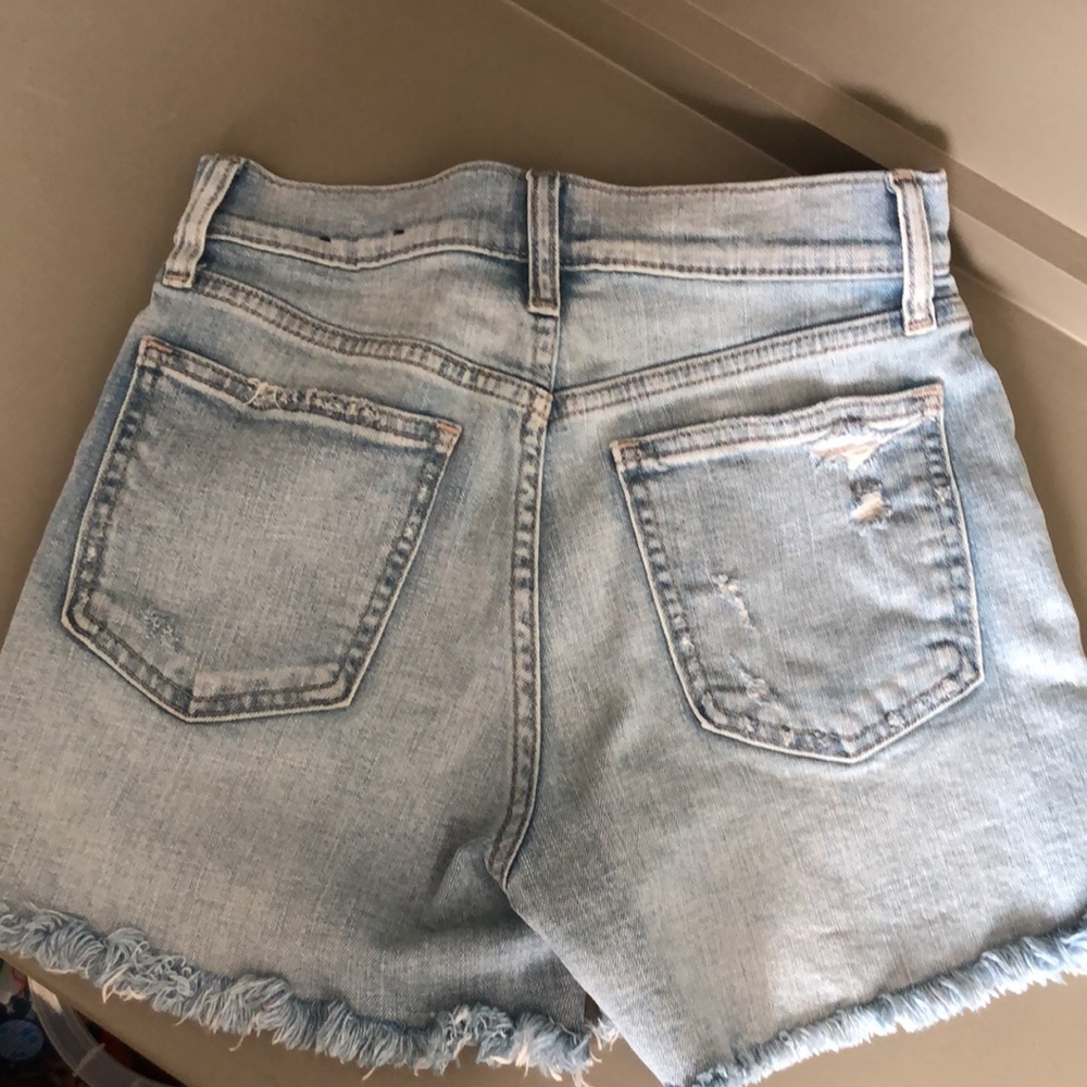 NWOT HIGH RISE CUTOFF SHORTS - Picture 6 of 6